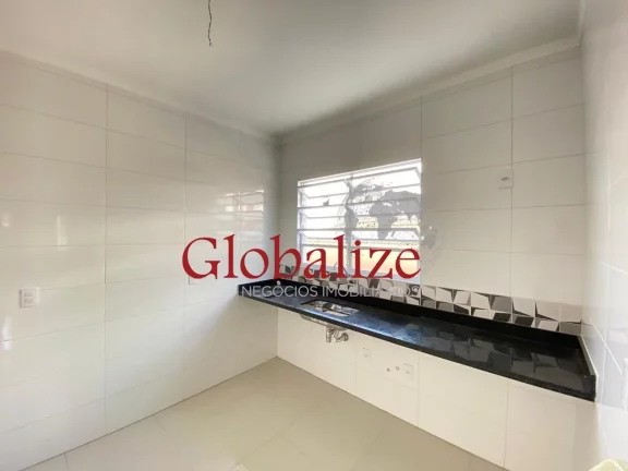 Imagem Casa com 2 quartos, sendo 1 suíte, Vaga de garagem pra carro e moto por R$ 649.000,00