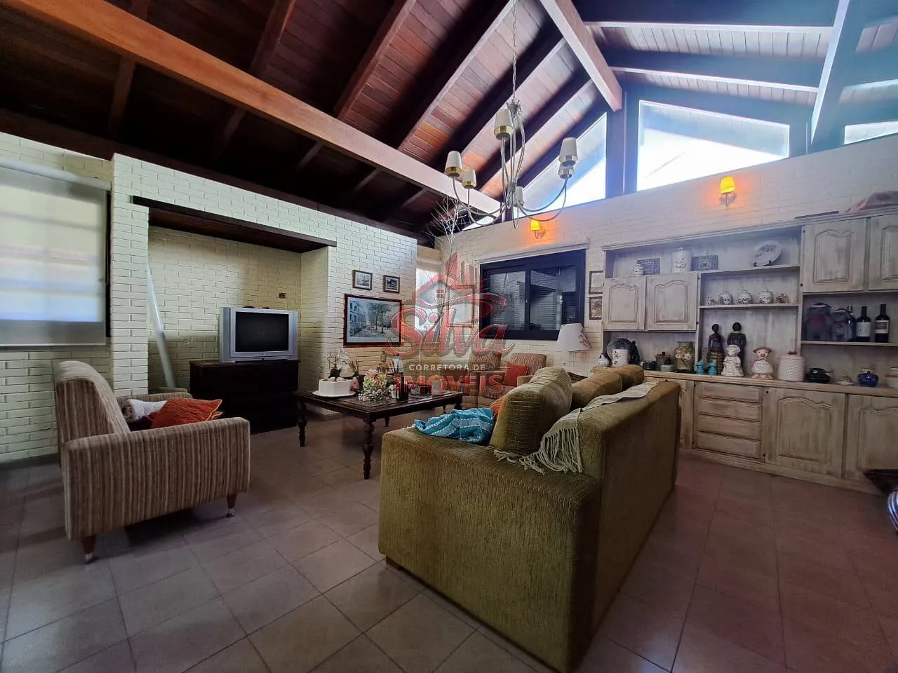 Imagem Casa alto padrão 5 dormitórios com quiosque a 300m do mar