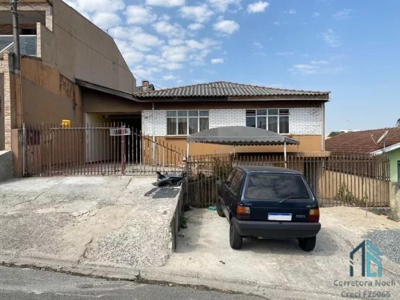 Foto do imóvel (PERMUTA) Casa térrea, 03 quartos c/suíte, parte podendo ser utilizado como Barracão, no Capão Raso em Curitiba PR