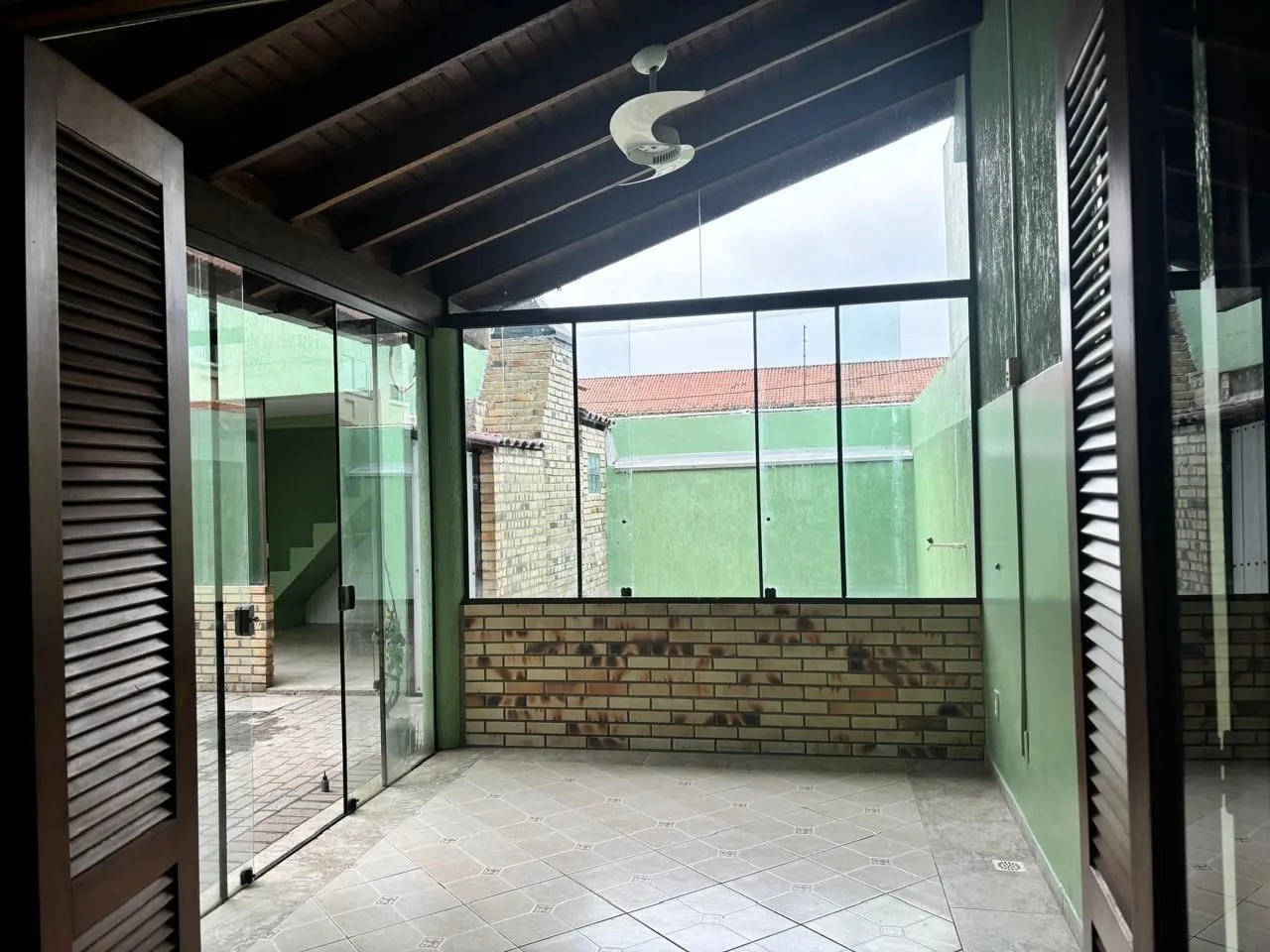 Imagem SOBRADO CONDOMINIO FECHADO - HARMONIA - CANOAS / RS