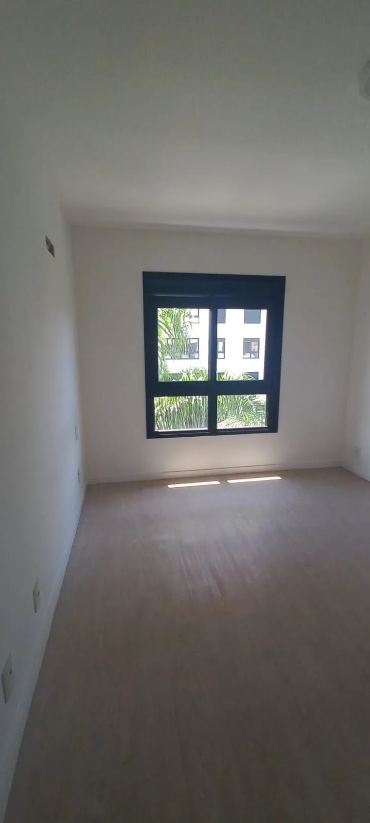 Imagem APARTAMENTO 02 DORMITÓRIOS , SUÍTE E VAGA COBERTA