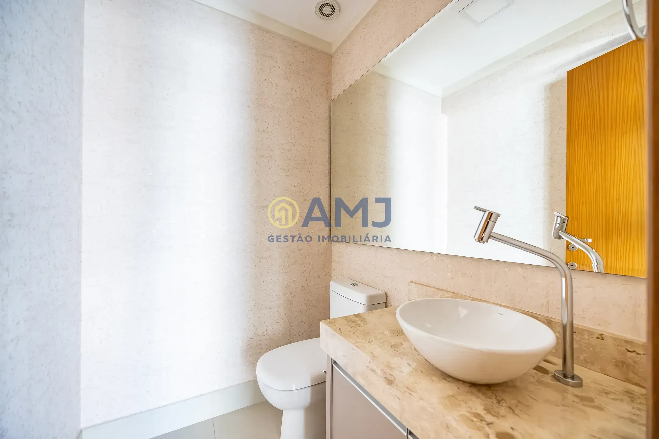 Imagem Apartamento à venda 3 Suítes - Palco Vaca Brava