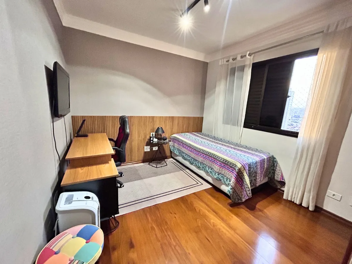 Imagem Apartamento para locação em Chácara Santo Antônio (Zona Leste) com 3 quartos, sendo 1 suíte, 155m2