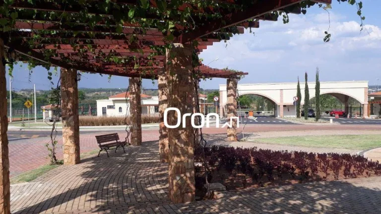 Imagem Sobrado à venda, 250 m² por R$ 2.500.000,00 - Vila Atalaia - Goiânia/GO