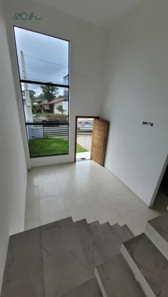 Imagem Sobrado novo na região central de Itapoá
