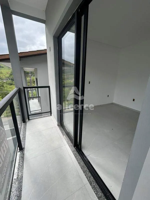 Imagem Sobrado à venda com 2 quartos , 65m² em Bela Vista Palhoça