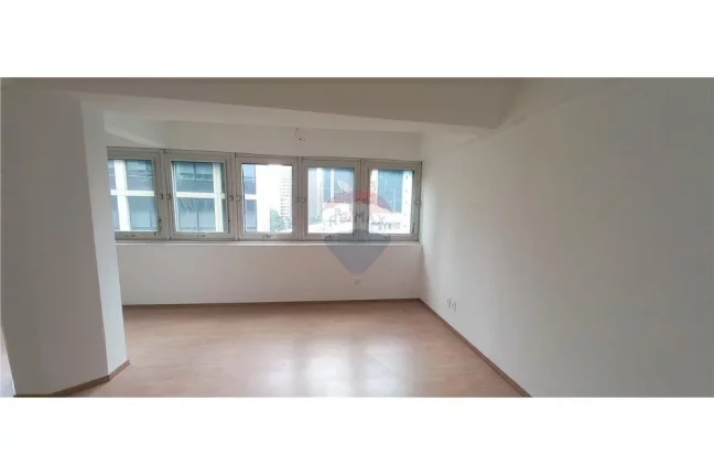 Imagem Sala comercial com 57,35m² e uma vaga no Itaim Bibi