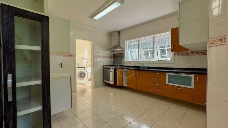 Imagem Casa de Condomínio em Campos do Jordão