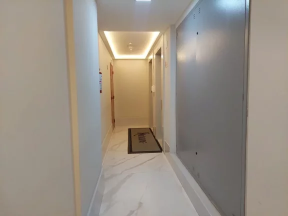Imagem APARTAMENTO A VENDA COM 3 QUARTOS 1 SUÍTE E 2 VAGAS DE GARAGENS NA PRAIA