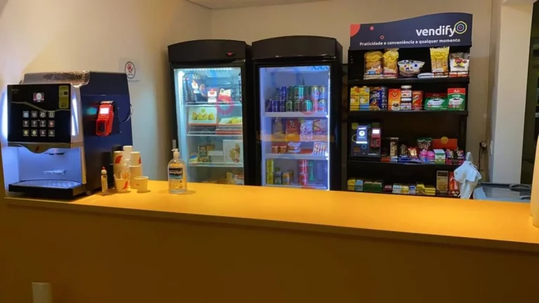 Imagem Studio disponível para venda no Condomínio Vn Turiaasú, com 18m², 1 dormitório e 1 vaga