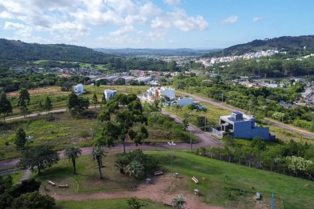 Imagem Terreno/Lote Residencial para venda no bairro Vila Nova em Porto Alegre