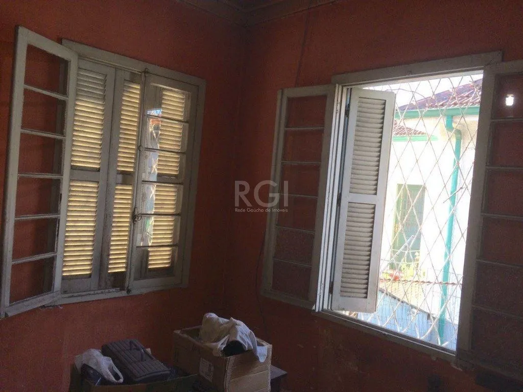 Imagem Casa para Venda - 192m², 3 dormitórios, 3 vagas - Medianeira
