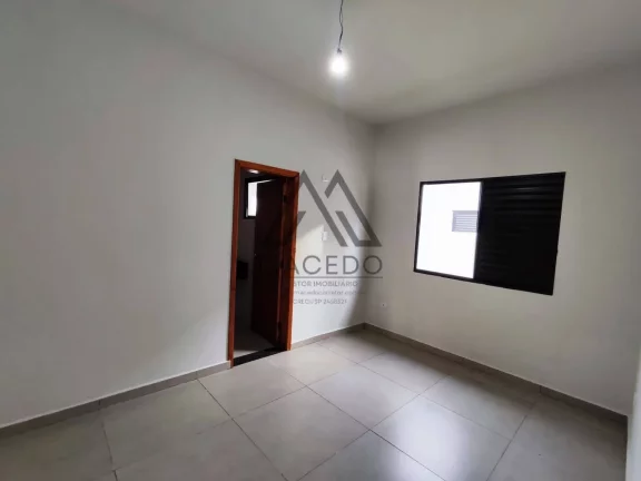 Imagem Casa nova com 3 suítes no Ninho Verde 1 - Encante-se com esse imóvel