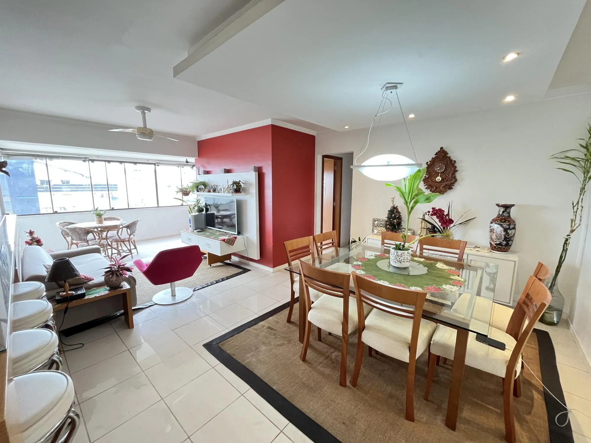 Imagem Apartamento de três dormitórios, suíte e uma vaga de garagem no bairro Santana