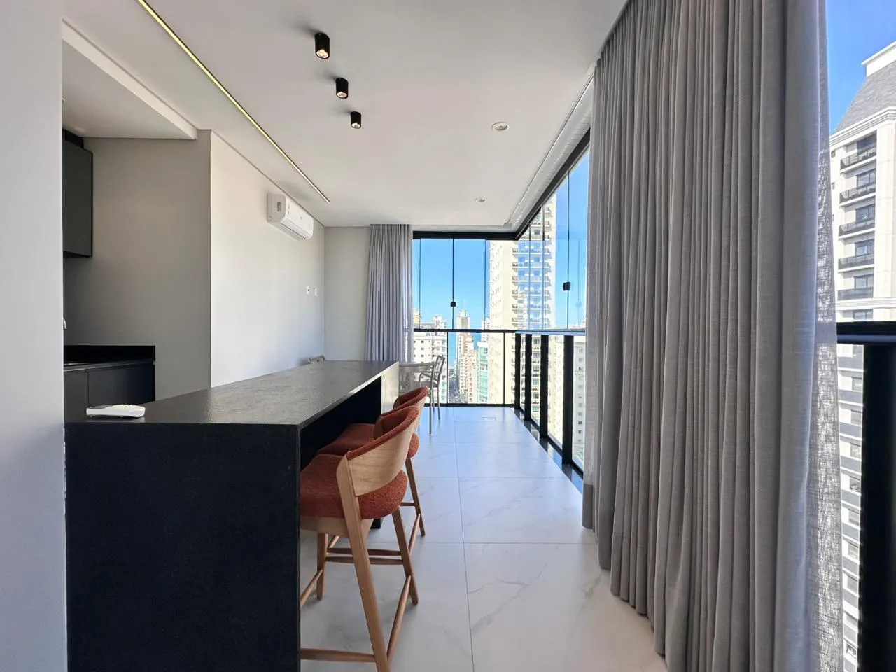 Imagem Apartamento com vista para o mar à venda com 1382m2 por R$ 2.870.000,00