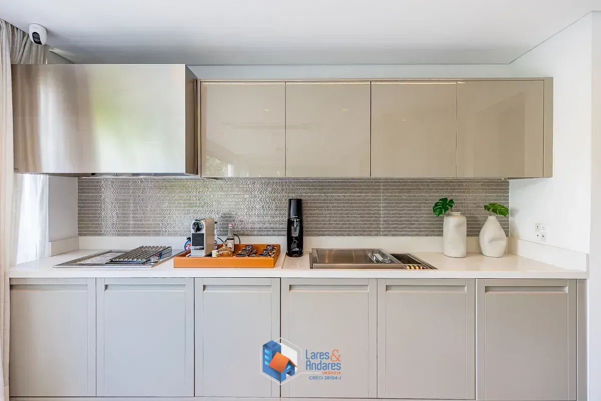 Imagem Apartamento garden para venda em Vila Olímpia com 3 quartos, sendo 3 suítes, 220m²