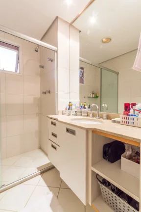 Imagem Apartamento à venda na Vila Olímpia com 3 suítes, 2 salas, 4 banheiros, 3 vagas, 137m².