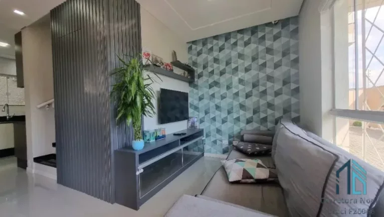 Imagem Sobrado em condomínio 03 quartos c/suíte, terraço, espaço nos fundos, no Uberaba em Curitiba PR