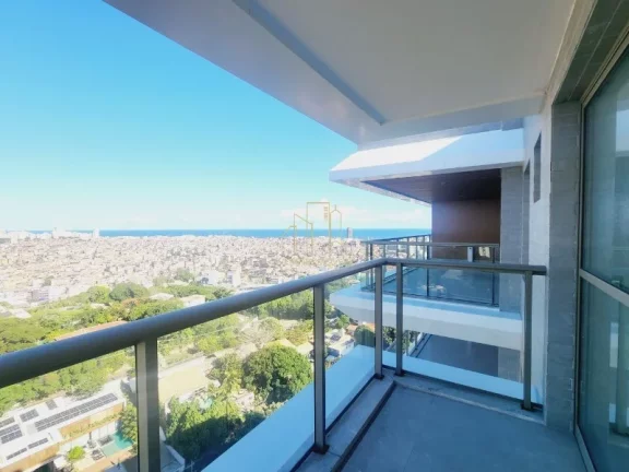 Imagem Lindo apartamento de alto padrão com três suítes gabinete varanda a venda no Horto Florestal