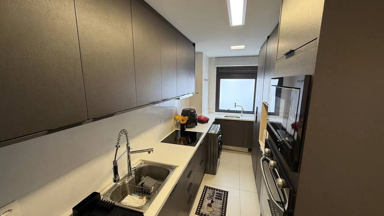 Imagem Apartamento mobiliado de 3 dormitórios com suíte e 2 vagas no Petrópolis