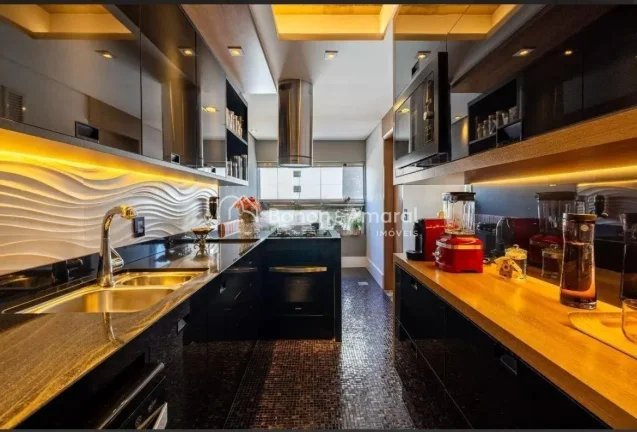 Imagem Amplo e moderno, este lindo apartamento está localizado em uma das regiões mais nobres de Campinas...