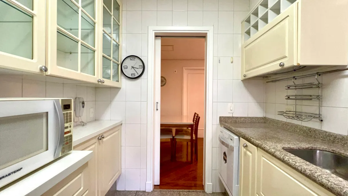 Imagem Apartamento para locação em Paraíso com 4 quartos, sendo 2 suítes, 165m2
