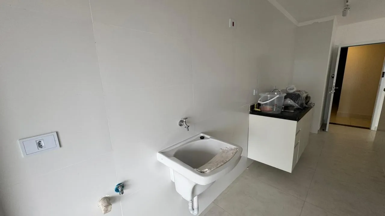 Imagem Apartamento para Venda em Praia Grande, Maracanã, 2 dormitórios, 1 suíte, 1 banheiro, 1 vaga