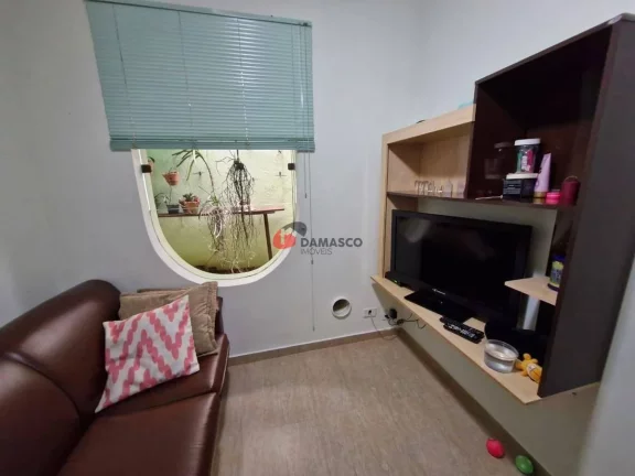 Imagem Casa à venda com 239m², Jardim São Caetano, São Caetano do Sul, SP