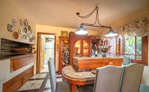 Imagem Casa em Gramado de 4 dormitórios e 4 vagas