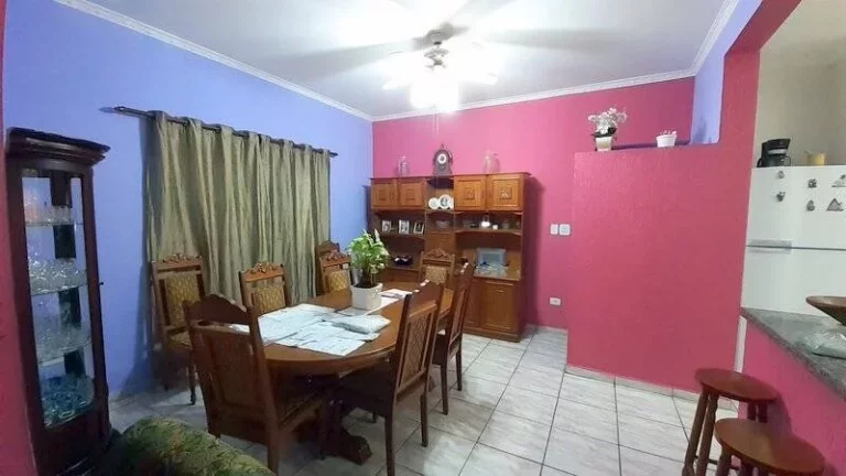Imagem BELISSIMA CASA NO CENTRO DA CIDADE EM LOCAL TRANQUILO E PERTO DA PRAIA