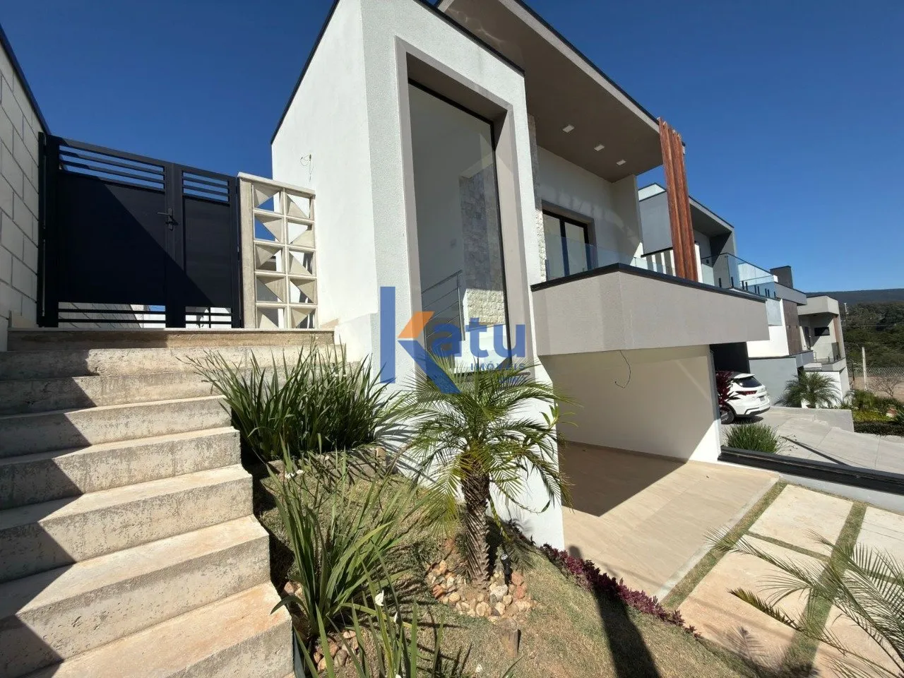Imagem CASA À VENDA NO CONDOMÍNIO RESERVA ERMIDA - JUNDIAÍ/SP

O imóvel possui 147 m² de área constru...