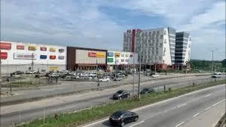 Imagem Sala Comercial para Venda em Itaboraí, Três Pontes, 1 banheiro, 1 vaga