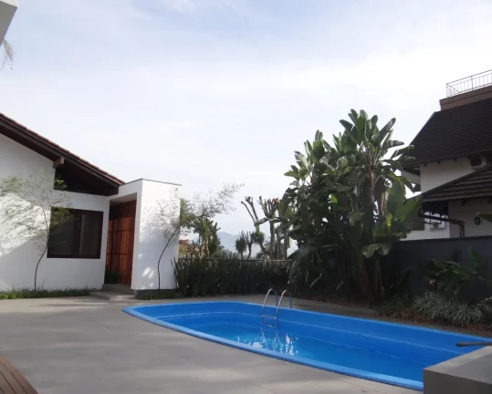 Imagem CASA NO BAIRRO GLÓRIA EM CONDOMÍNIO DE ALTO PADRÃO PARA VOCÊ QUE BUSCA EXCLUSIVIDADE E LOCALIZAÇÃO!!