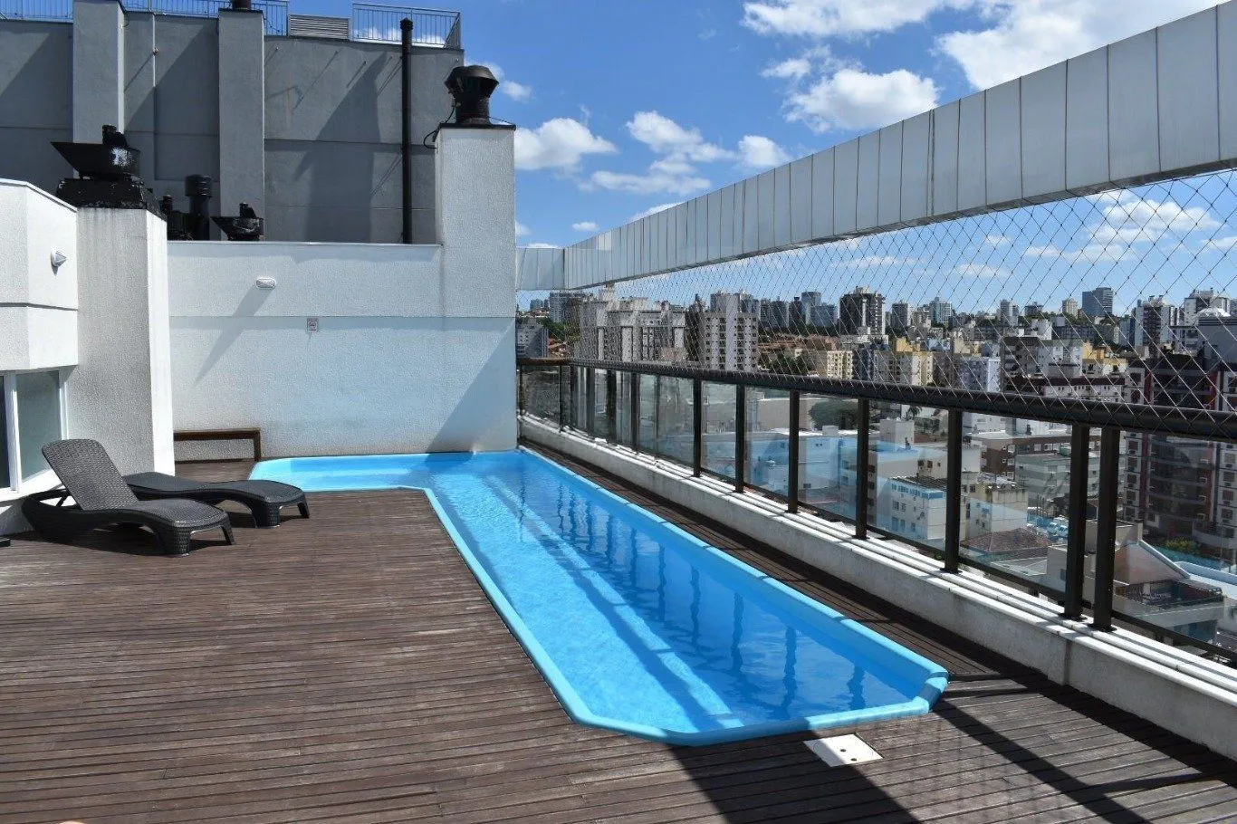 Imagem Apartamento com 3 quartos e 79m² à venda em Passo da Areia, Porto Alegre. Rua Bezerra De Menezes, Passo Da Areia, Porto Alegre