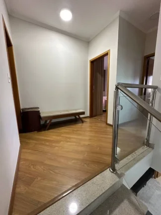 Imagem Casa 3 dormitórios ( 1 suíte), 2 vagas, Condomínio Crystal Park - Jacareí.