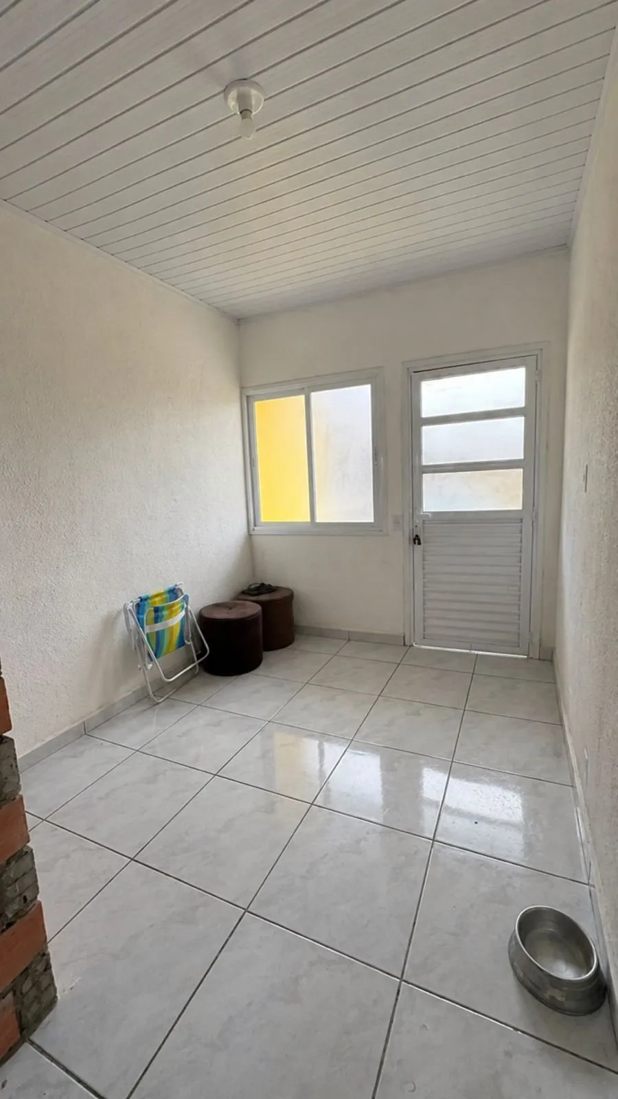 Imagem Sobrado a venda no Centro de Viamão com quintal