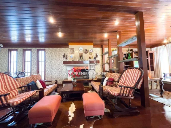 Imagem Casa à venda, 600 m² por R$ 2.900.000,00 - Albuquerque - Teresópolis/RJ
