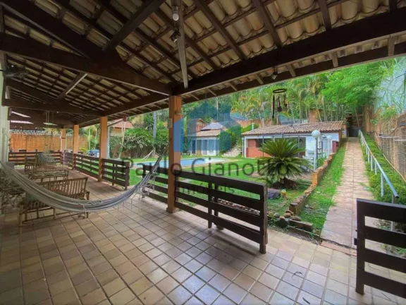 Imagem Casa - venda / Locação na Fazendinha Granja Viana