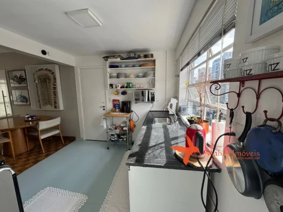 Imagem Apartamento à venda em Pinheiros, São Paulo-SP: 2 quartos, 1 sala para dois ambientes, 1 banheiro e 1 lavabo. Imperdível oportunidade!