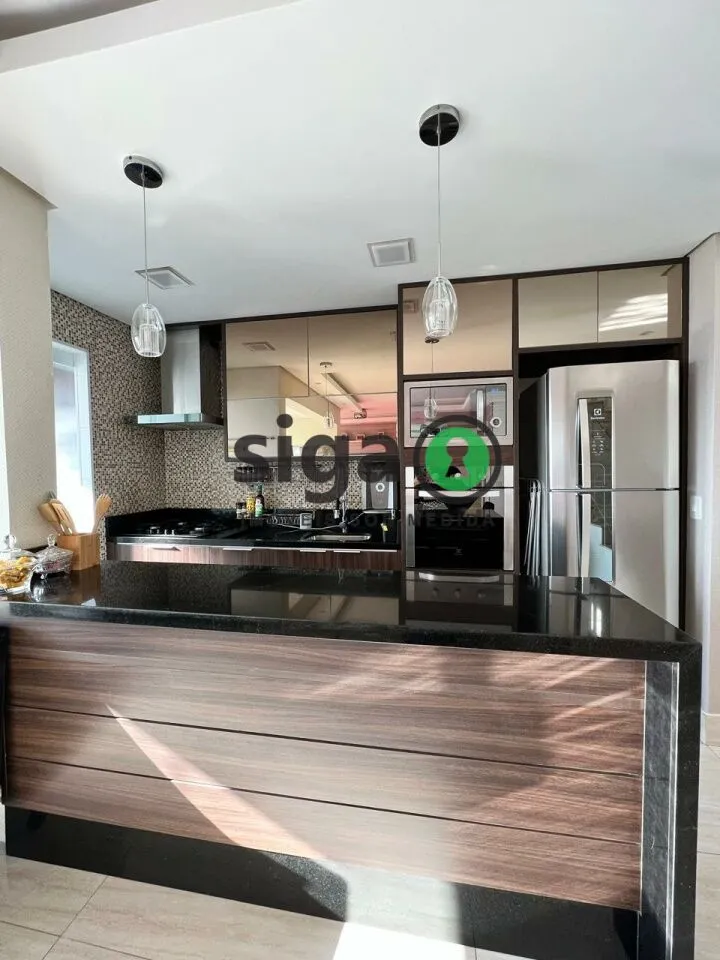 Imagem COBERTURA Á VENDA NA COM 2 QUARTOS, 2 VAGAS E DEPÓSITO! 114M²