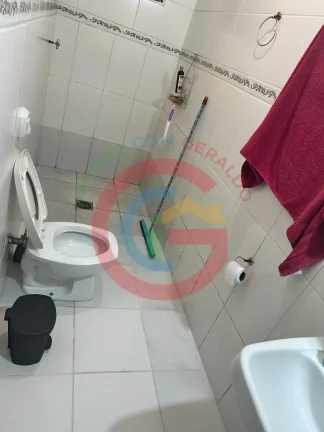 Imagem Casa com 2Q + Casa com 3Q - Excelente imóvel com 2 casas Jardim Califórnia