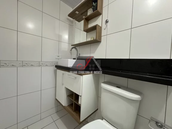 Imagem Apartamento Garden, 02 quartos, mobiliado no bairro pinheirinho em Curitiba/PR.