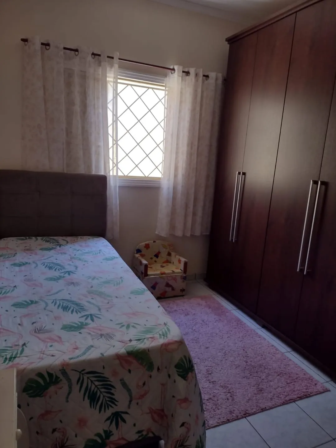 Imagem Casa à venda 2 Quartos, 1 Vaga, 125M², Parque São Domingos, Pindamonhangaba - SP