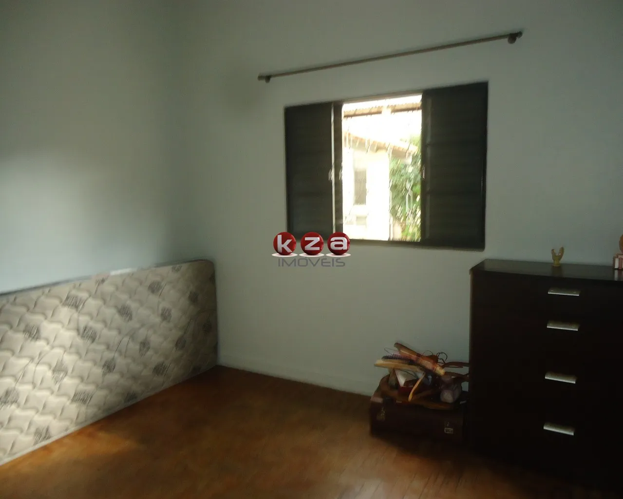 Imagem Casa de 3 quartos na Vila Angeli, Valinhos-SP: 159m², 2 banheiros. Agende sua visita!