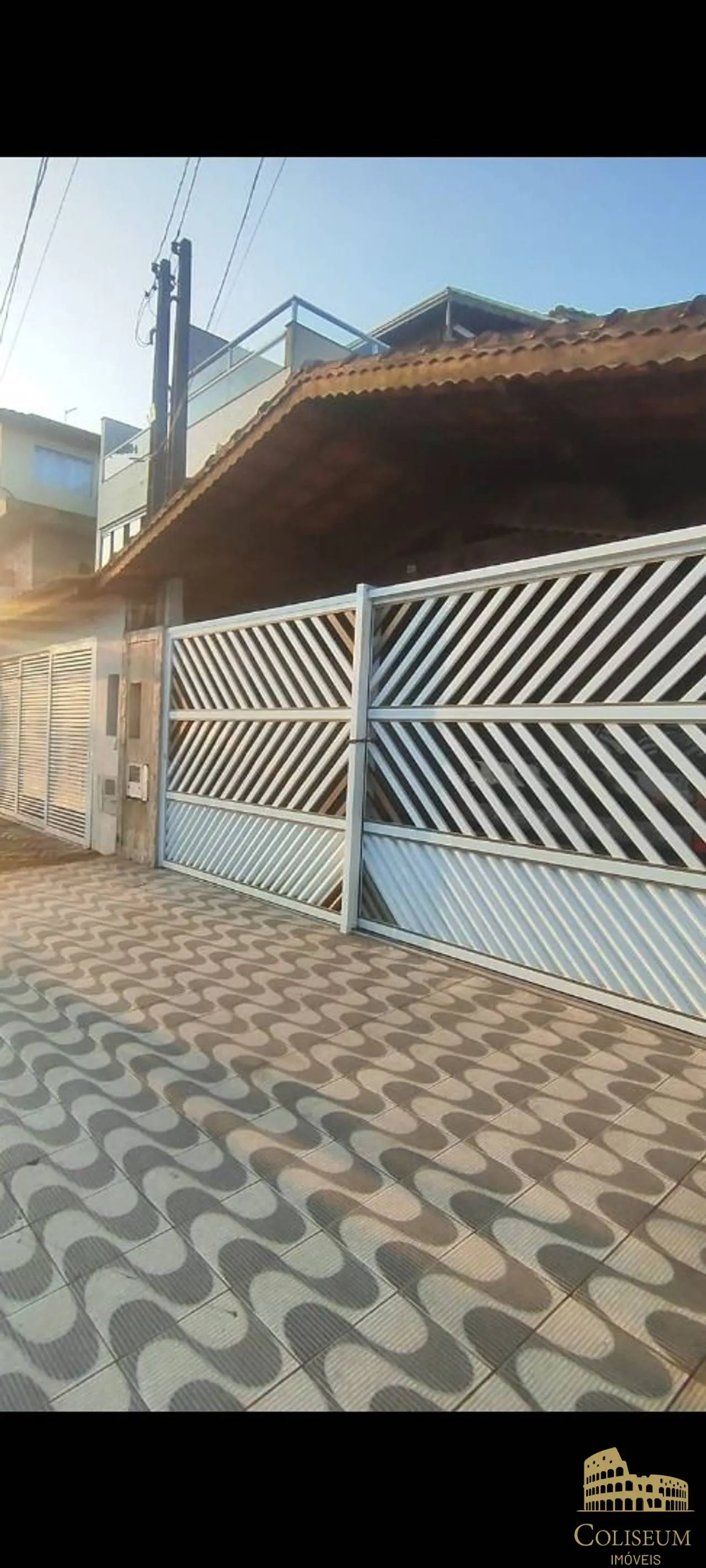 Imagem Casa com 3 dormitórios à venda, 121 m² por R$ 553.000,00 - Mirim - Praia Grande/SP