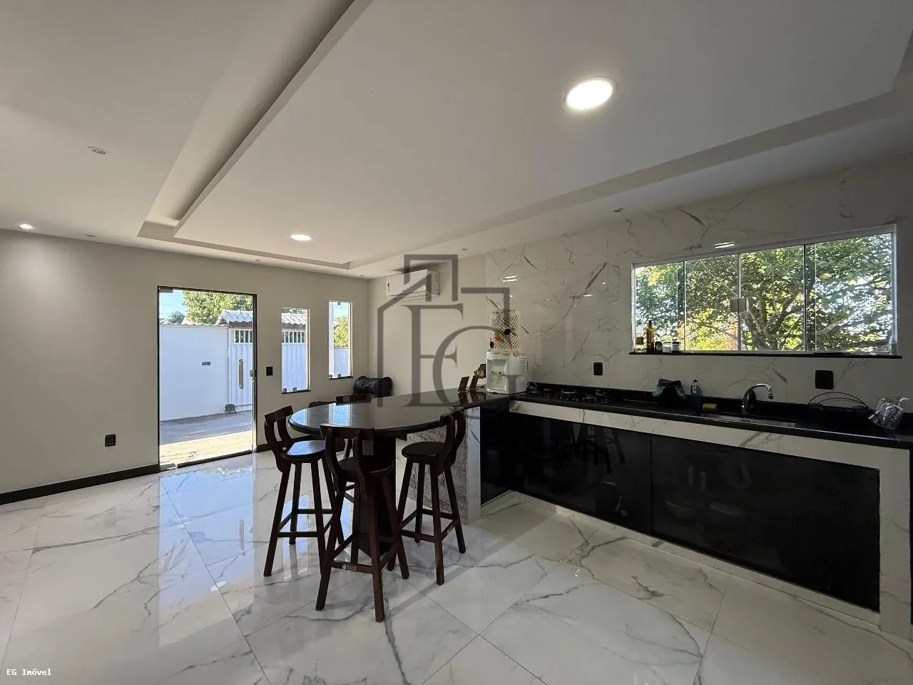 Imagem Casa para Venda em São Pedro da Aldeia, Recanto do Sol, 3 dormitórios, 1 suíte, 3 banheiros, 5 vagas