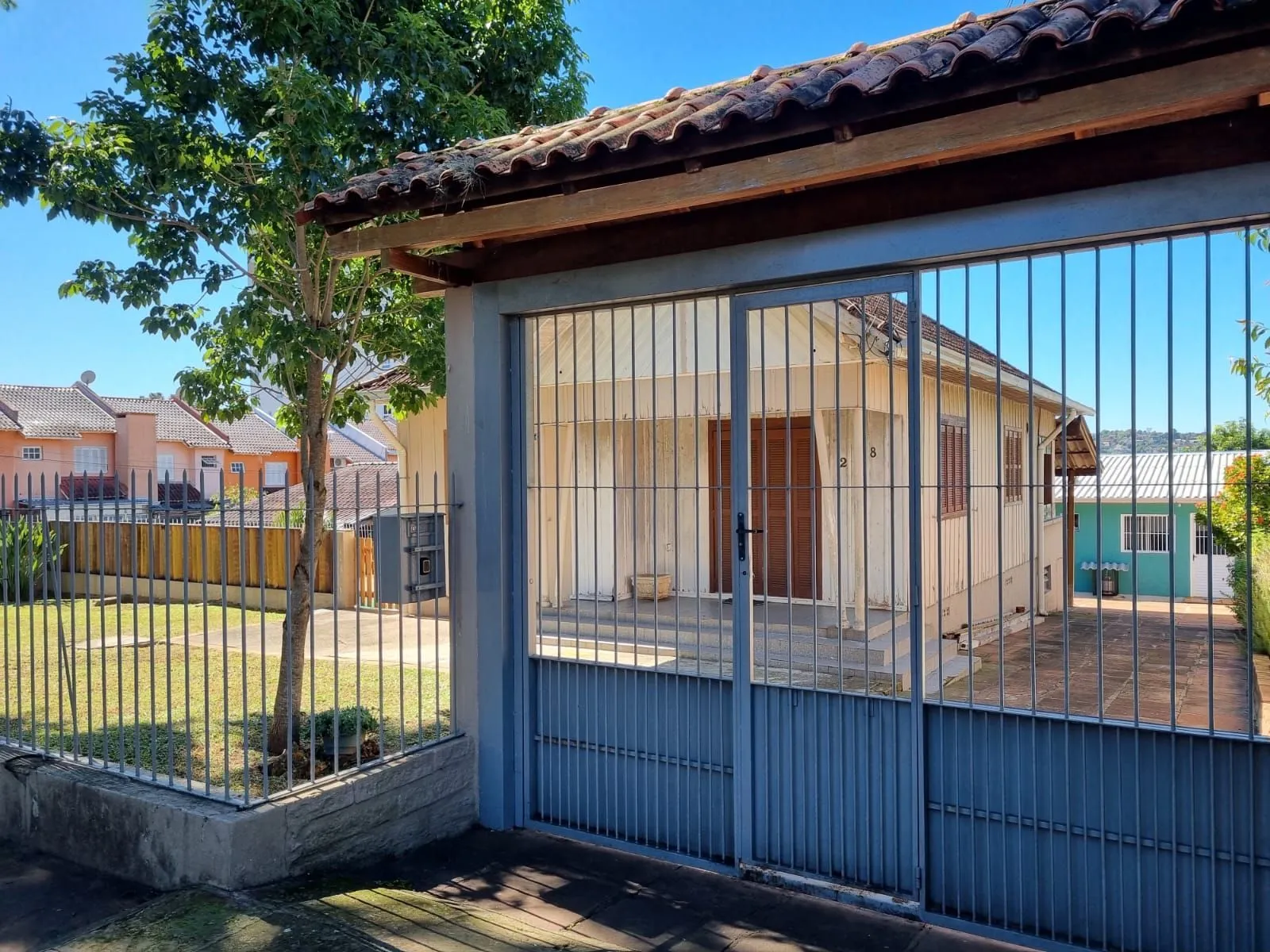 Imagem Casa / terreno 841,69 M² churrasqueira e piscina. Bairro Canudos, Novo Hamburgo