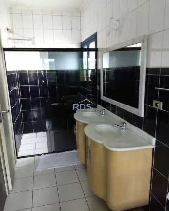Imagem Vende casa de frente para represa de Igarata