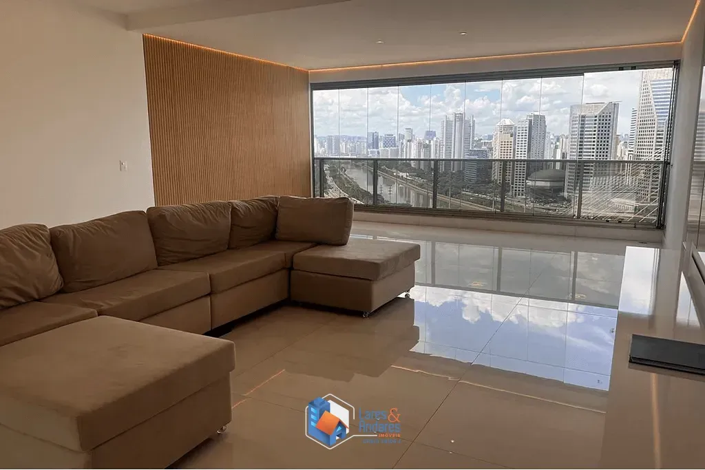 Foto do imóvel Apartamento à venda 3 Quartos 3 Suites 4 Vagas 252M² Real Parque São Paulo - SP em Avenida Duquesa de Goiás