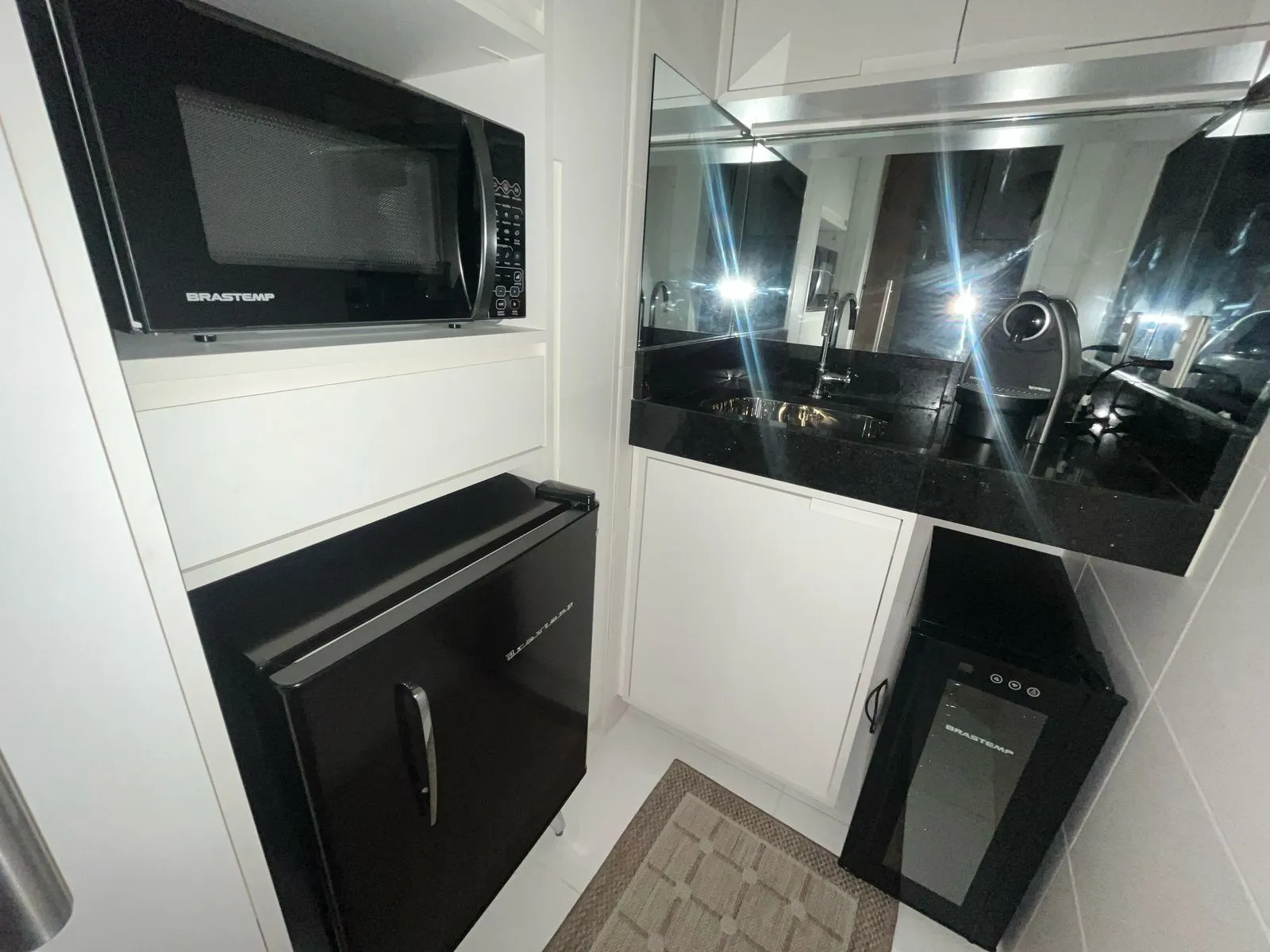 Imagem Sala mobiliada no Diamond Tower
